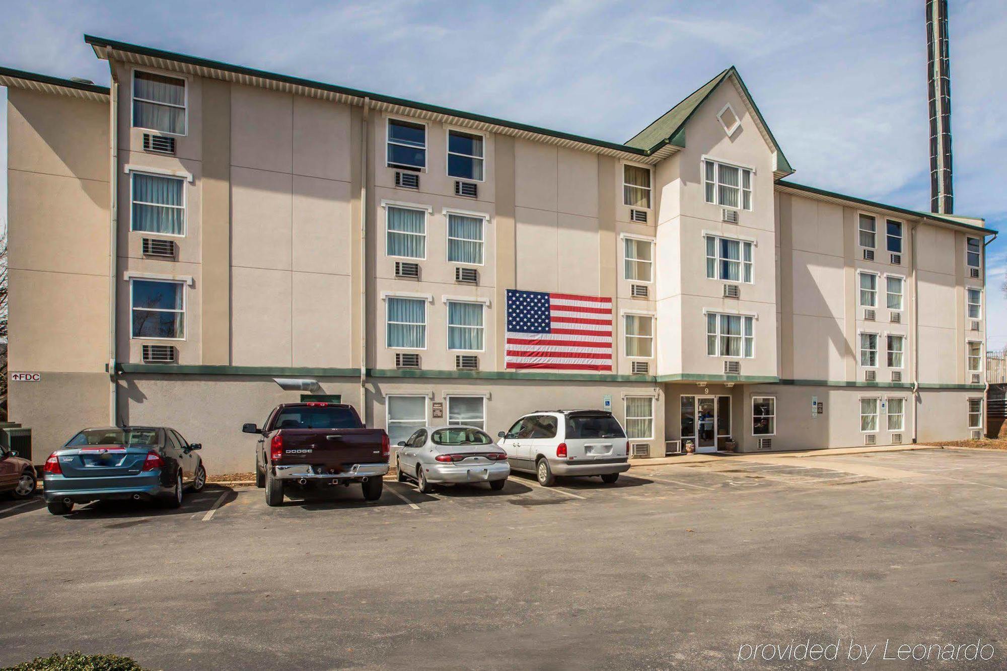 Rodeway Inn & Suites Near Outlet Mall - Asheville Exterior photo