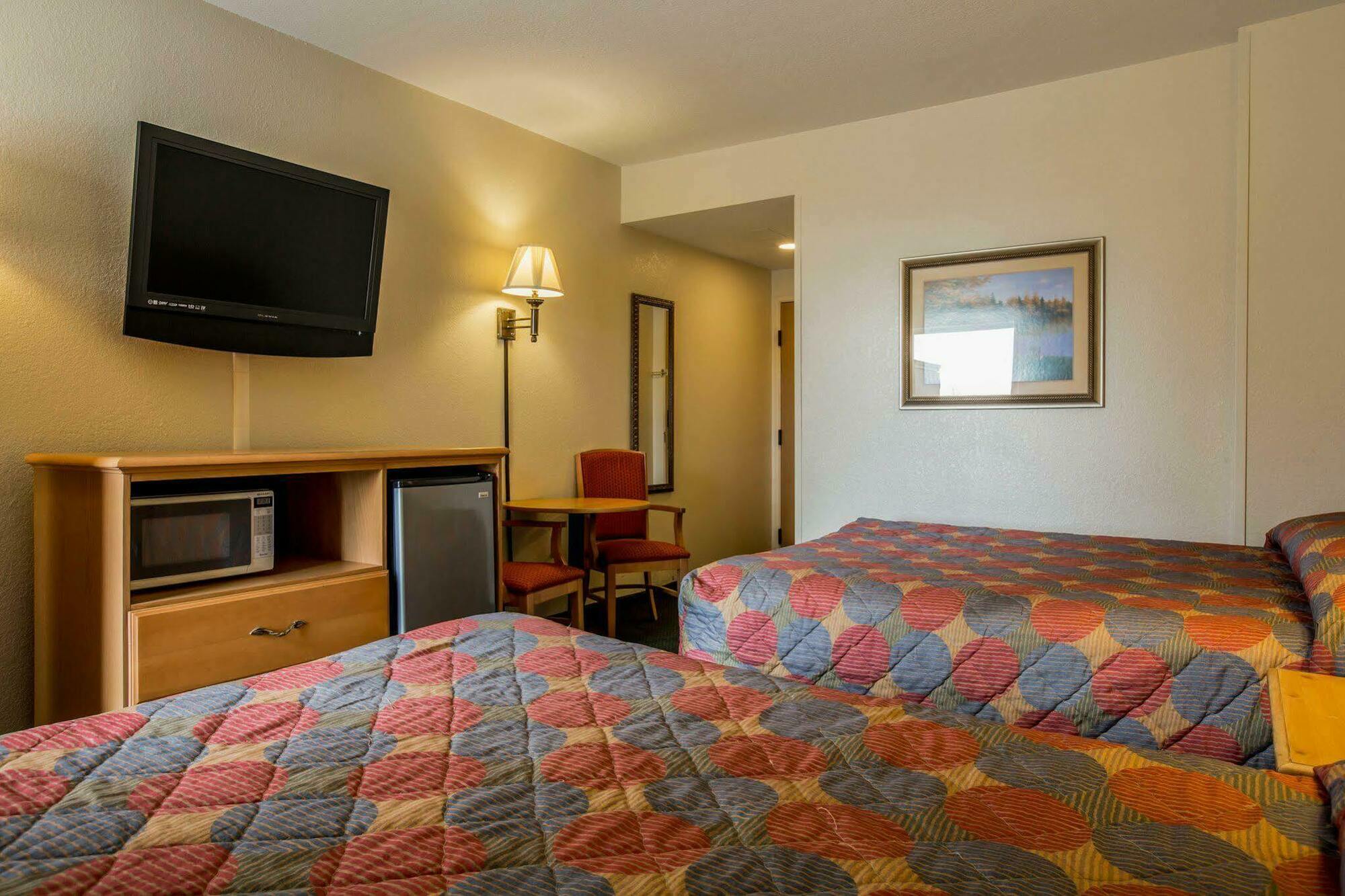 Rodeway Inn & Suites Near Outlet Mall - Asheville Exterior photo